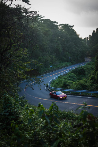 Illustration for article titled Brought a Honda Beat for a photoshoot in the mountains...
